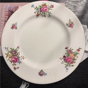 Vintage Crown Staffordshire Fine Bone China Dinner Plates – Made in England